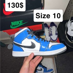 Nike Kids Black and Blue Sneakers